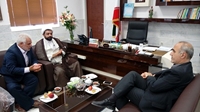دكتر گازراني در  ديدار امام جمعه ديهوك: تكميل كادر نيروي انساني مركز شبانه روزي خدمات جامع سلامت ديهوك در حال پيگيري است.